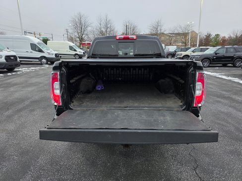 Used 2020 GMC Canyon SLT w/ Driver Alert Package image 9