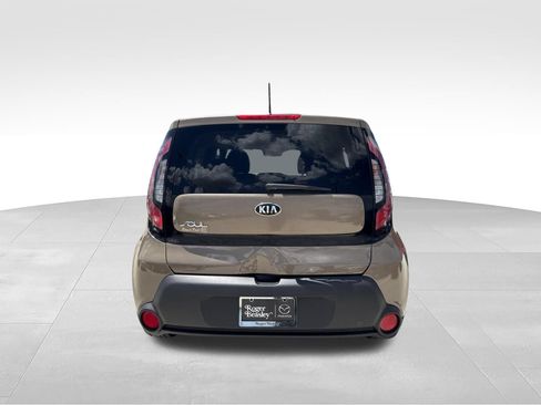 Used 2015 Kia Soul FWD image 6