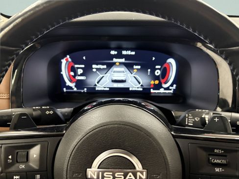 Used 2024 Nissan Pathfinder Platinum w/ Cargo Package image 34