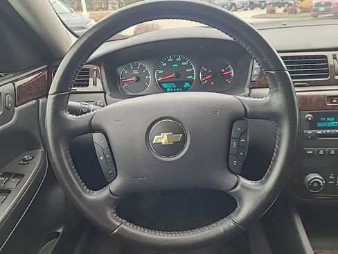 Used 2014 Chevrolet Impala LT w/ LT Sunroof Package image 13