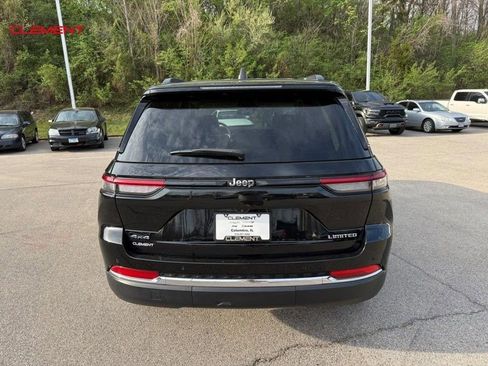 Used 2023 Jeep Grand Cherokee Limited AWD/4WD image 8