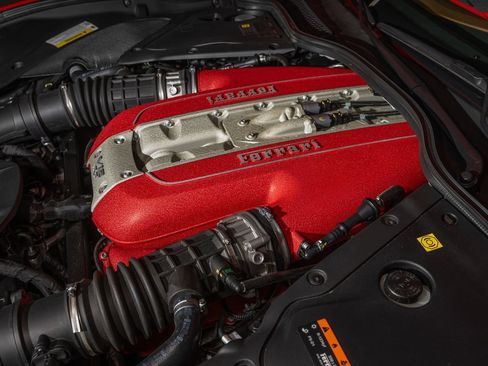Certified 2022 Ferrari 812 GTS RWD image 40