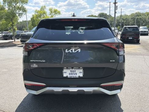 Used 2023 Kia Sportage LX AWD/4WD image 6