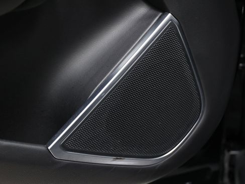 Used 2021 Jaguar F-PACE SVR image 13