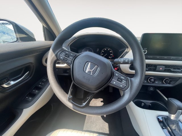 Certified 2025 Honda HR-V LX image 12