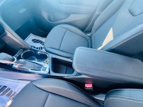 Used 2023 Buick Encore GX Select w/ Sport Touring Package image 19