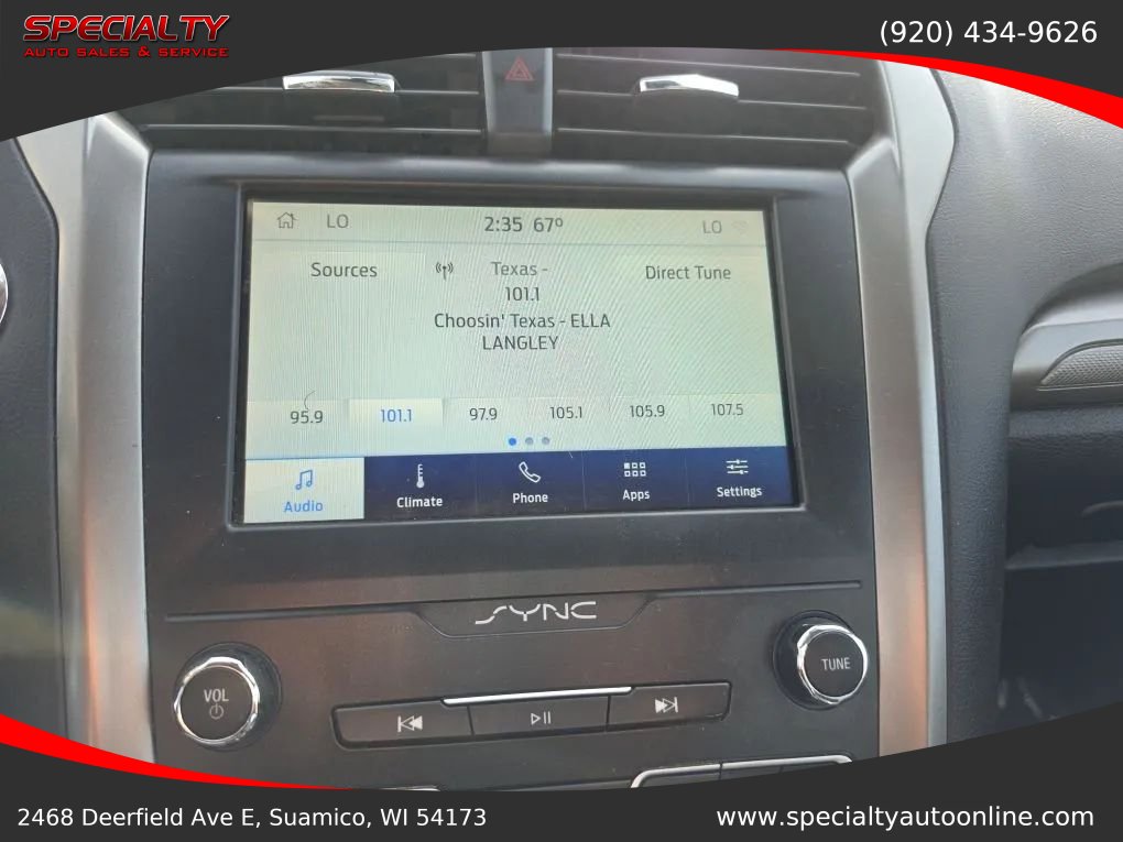 Used 2020 Ford Fusion SE FWD image 12