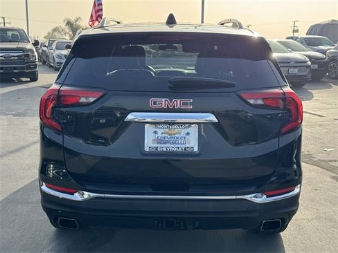 Used 2019 GMC Terrain SLT w/ Preferred Package image 3