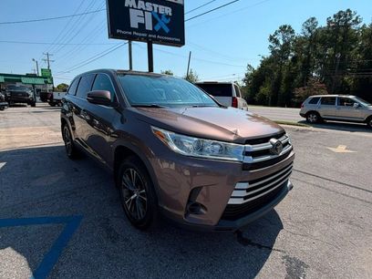 Used 2019 Toyota Highlander LE
