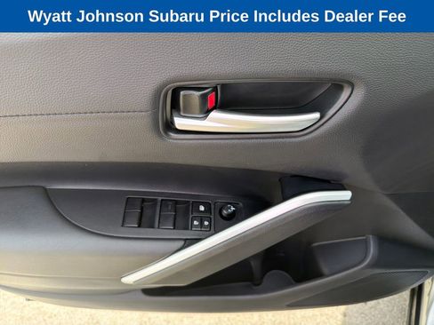 Used 2025 Toyota Corolla Cross XLE FWD image 17