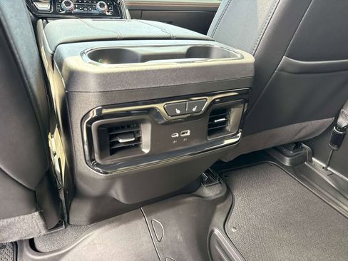 Used 2024 GMC Sierra 2500 AT4 w/ AT4 Premium Plus Package image 14