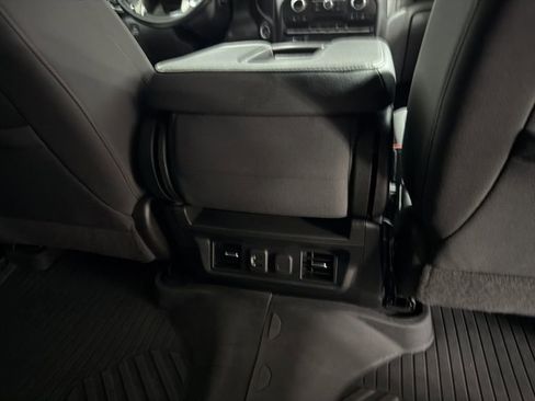 Certified 2022 Chevrolet Silverado 1500 RST w/ LPO, Blackout Package AWD/4WD image 21