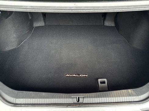 Used 2019 Toyota Avalon Touring image 12