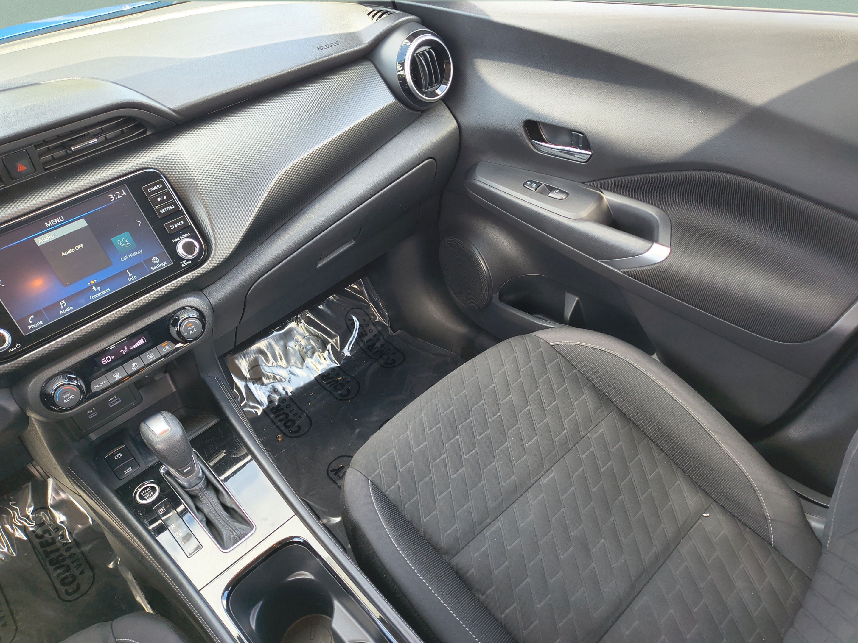 Used 2022 Nissan Kicks SV FWD image 17