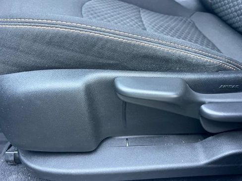Used 2020 GMC Terrain SLE w/ LPO, Floor Liner Package AWD/4WD image 13