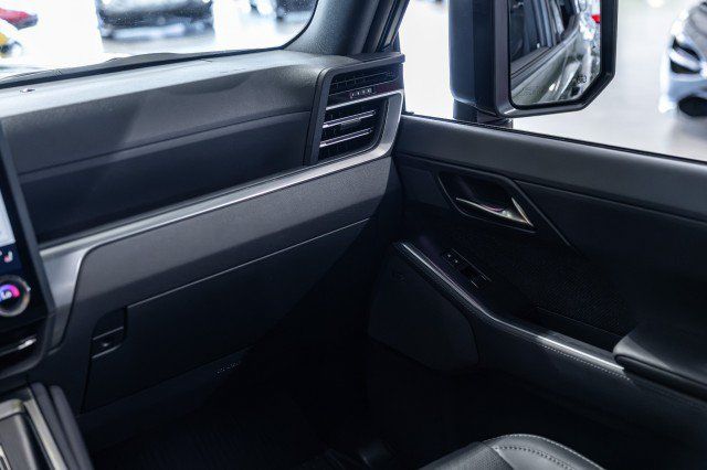 Used 2025 Lexus GX 550 w/ Cold Area Package AWD/4WD image 50