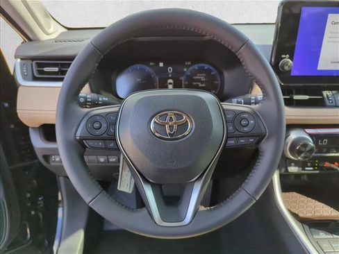 New 2025 Toyota RAV4 Limited image 15