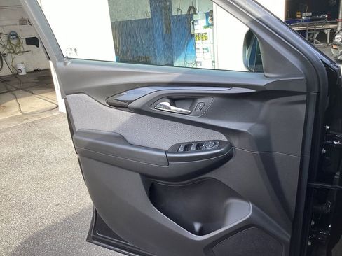 Used 2023 Chevrolet TrailBlazer LT image 18