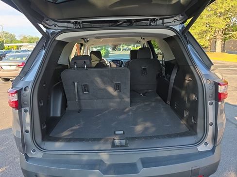 Used 2021 Chevrolet Traverse LT AWD/4WD image 30