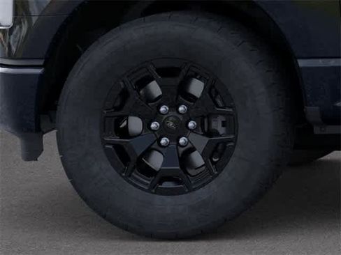 New 2025 Ford F150 Lightning XLT image 19