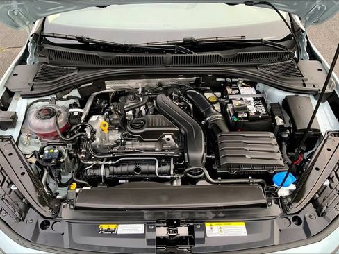 Certified 2025 Volkswagen Jetta SE FWD image 19