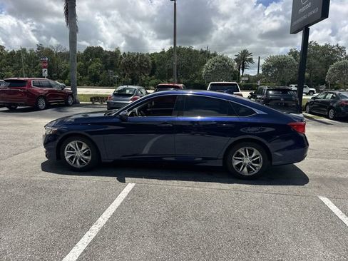 Used 2019 Honda Accord LX image 10