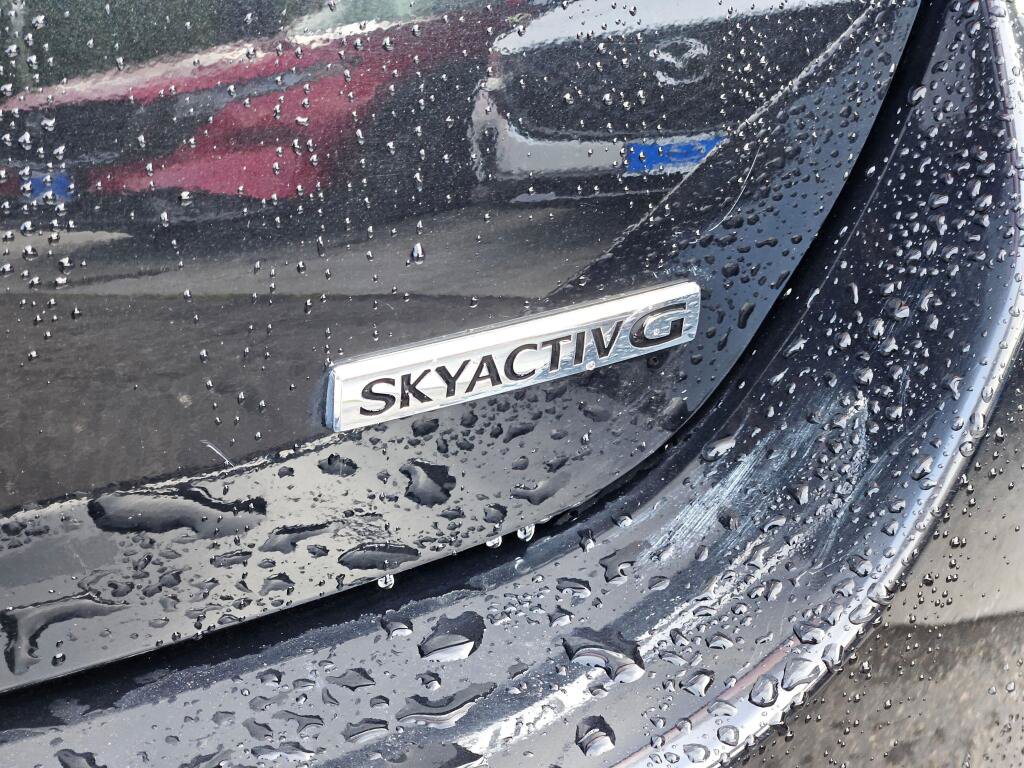 Used 2025 MAZDA MAZDA3 s FWD image 10