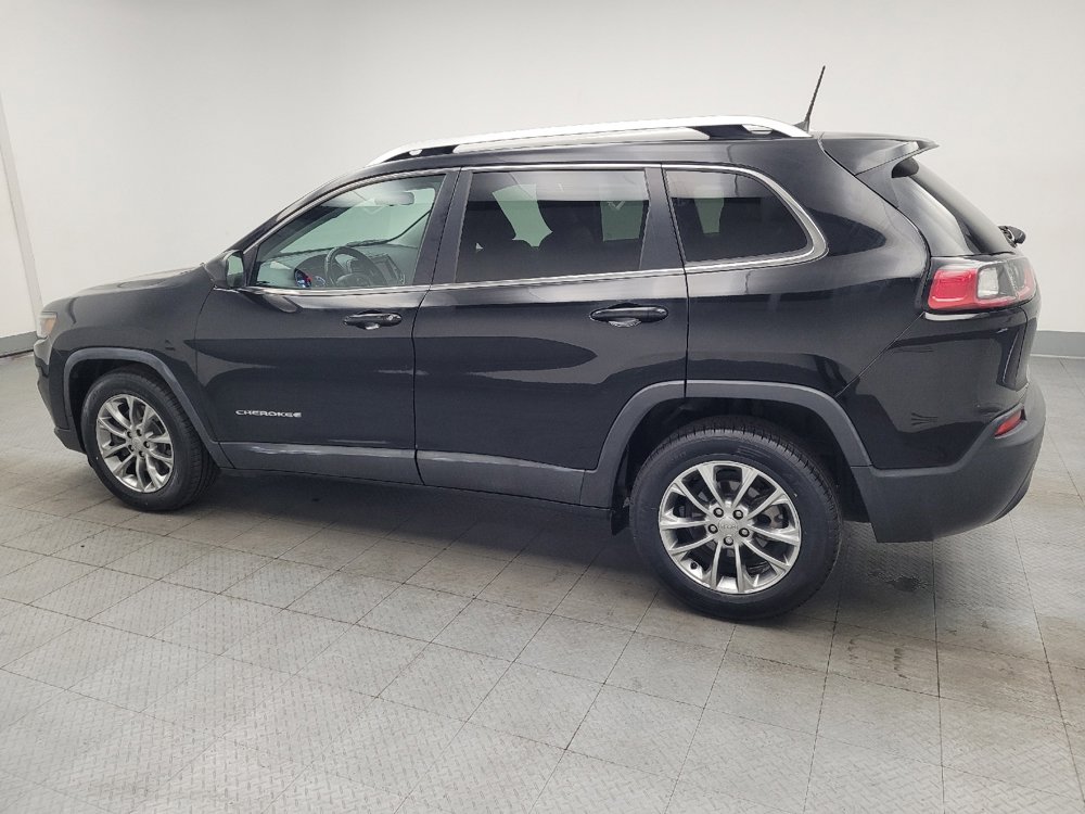 Used 2019 Jeep Cherokee Latitude Plus FWD image 3