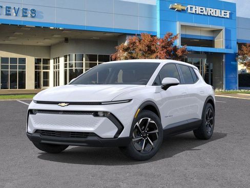 New 2026 Chevrolet Equinox EV LT image 6