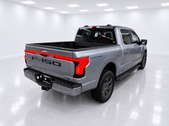 Used 2022 Ford F150 Lightning Lariat AWD/4WD image 7