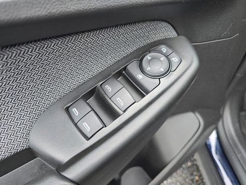 Used 2021 Chevrolet TrailBlazer LT w/ Premium Seating Package AWD/4WD image 26