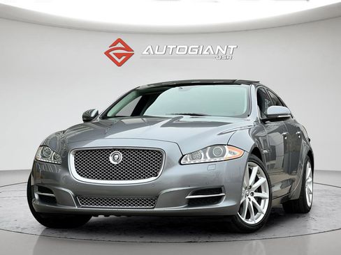 Used 2013 Jaguar XJ image 1