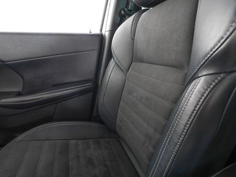 Used 2023 Mitsubishi Outlander SE AWD/4WD image 26