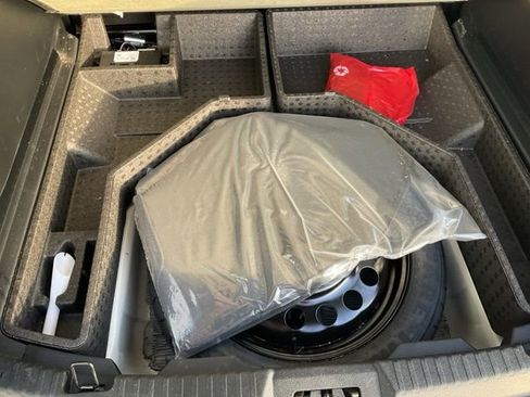 Used 2019 Ford Edge SEL w/ Equipment Group 201A image 31