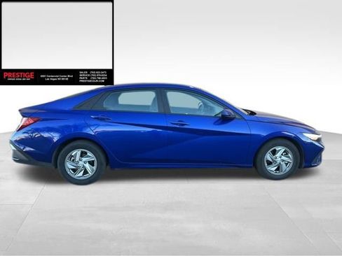 Used 2024 Hyundai Elantra SE image 4