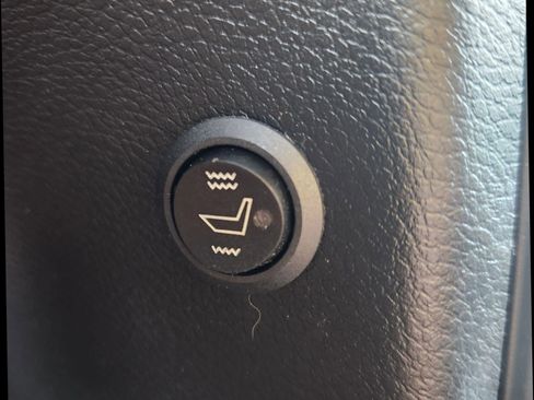 Used 2023 Jeep Wrangler Unlimited Sahara image 35