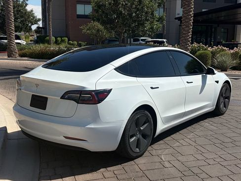 Used 2021 Tesla Model 3 Standard Range RWD image 3