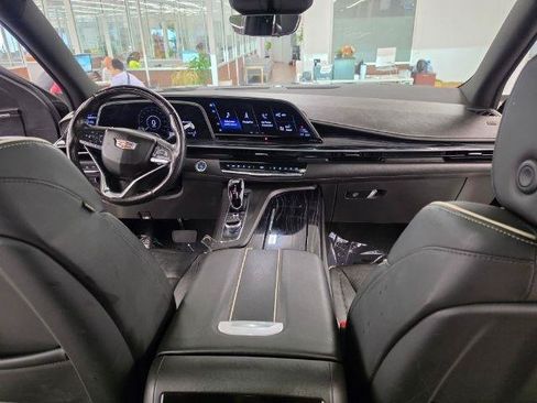 Used 2023 Cadillac Escalade Sport AWD/4WD image 9