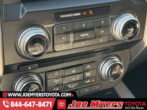 Used 2016 Ford F150 Platinum w/ Equipment Group 701A Luxury image 20