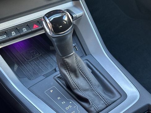 Used 2021 Audi Q3 2.0T Premium Plus w/ Premium Plus Package image 18