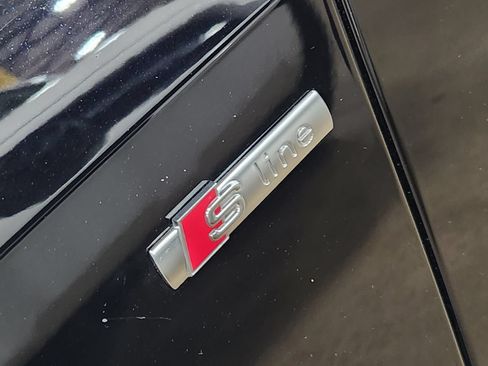 Used 2025 Audi A8 L 3.0T AWD/4WD image 26