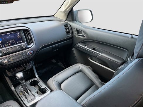 Used 2022 GMC Canyon AT4 w/ Trailering Package image 21