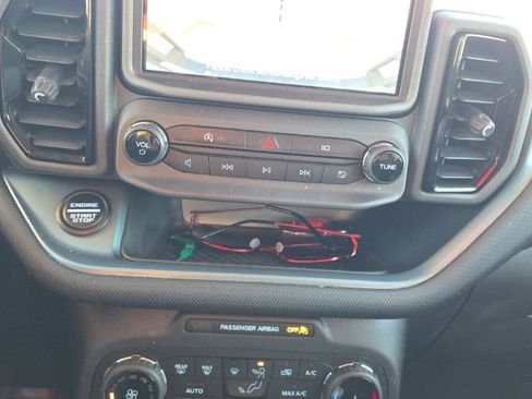 Used 2023 Ford Bronco Sport Badlands image 45