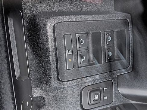 Used 2023 Ford Bronco Wildtrak AWD/4WD image 12