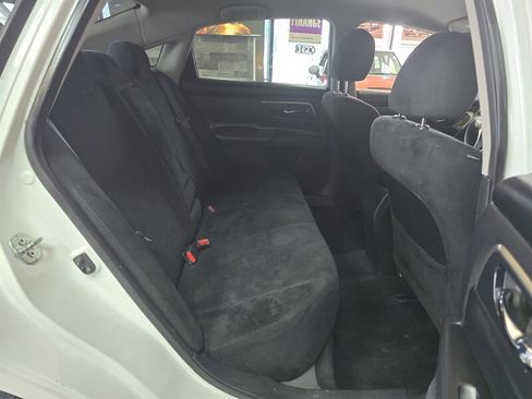 Used 2015 Nissan Altima 2.5 S w/ Special Edition Package FWD image 16