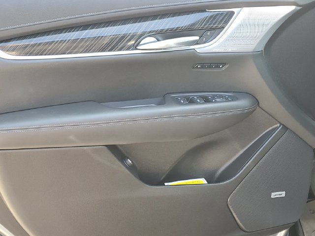 Certified 2024 Cadillac XT6 Premium Luxury w/ LPO, Floor Liner Package AWD/4WD image 30