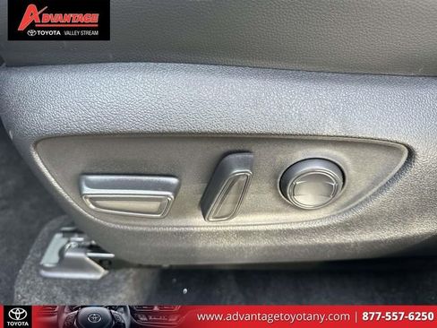 Used 2026 Toyota Highlander XSE image 22