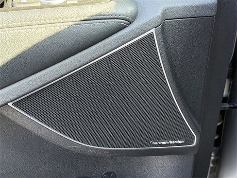 Used 2019 Kia Sorento SX image 24