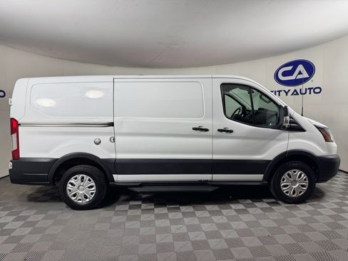 Used 2019 Ford Transit 250 Base image 5