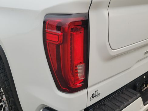 Used 2019 GMC Sierra 1500 AT4 w/ AT4 Premium Package AWD/4WD image 11